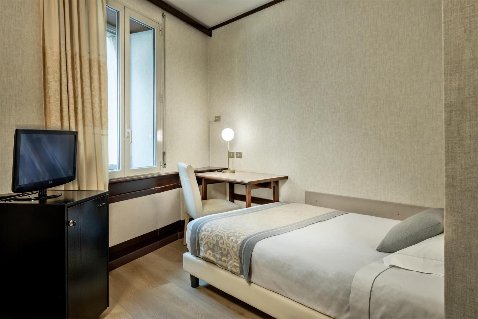 Hotel Italia كالياري المظهر الخارجي الصورة